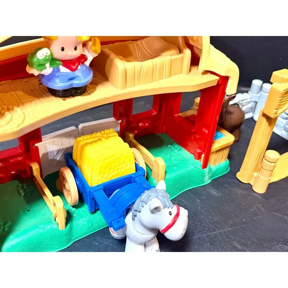 Fisher Price Little People 2003 Animal Stable Barn Farm Horses set 9 sounds